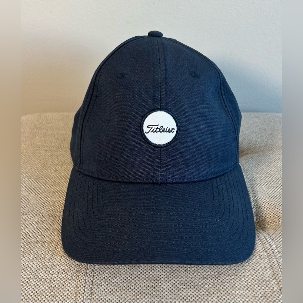 Titleist Montauk Leather Strap Back Hat Navy Blue Golf One Size Adjustable EUC
